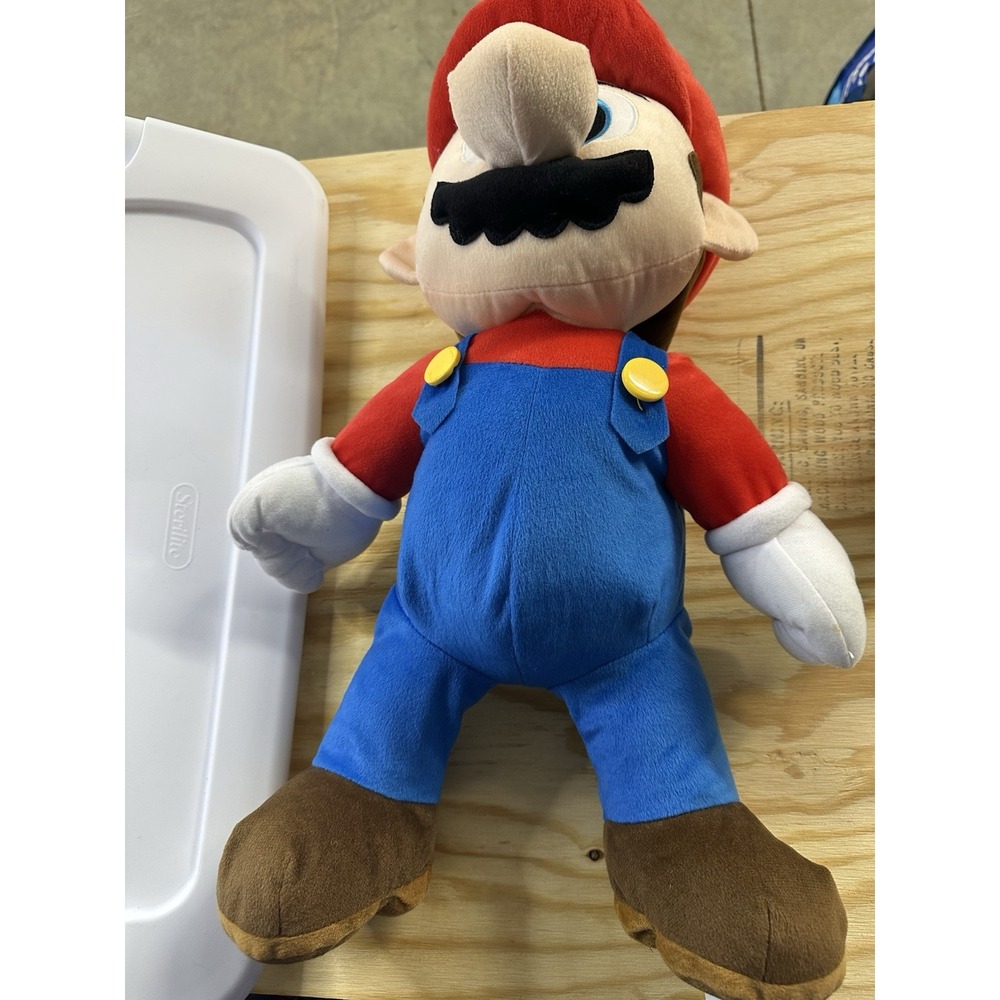 Super Mario Official Nintendo Large 20 Inch Plush‎ Stuffed Toy Very Clean